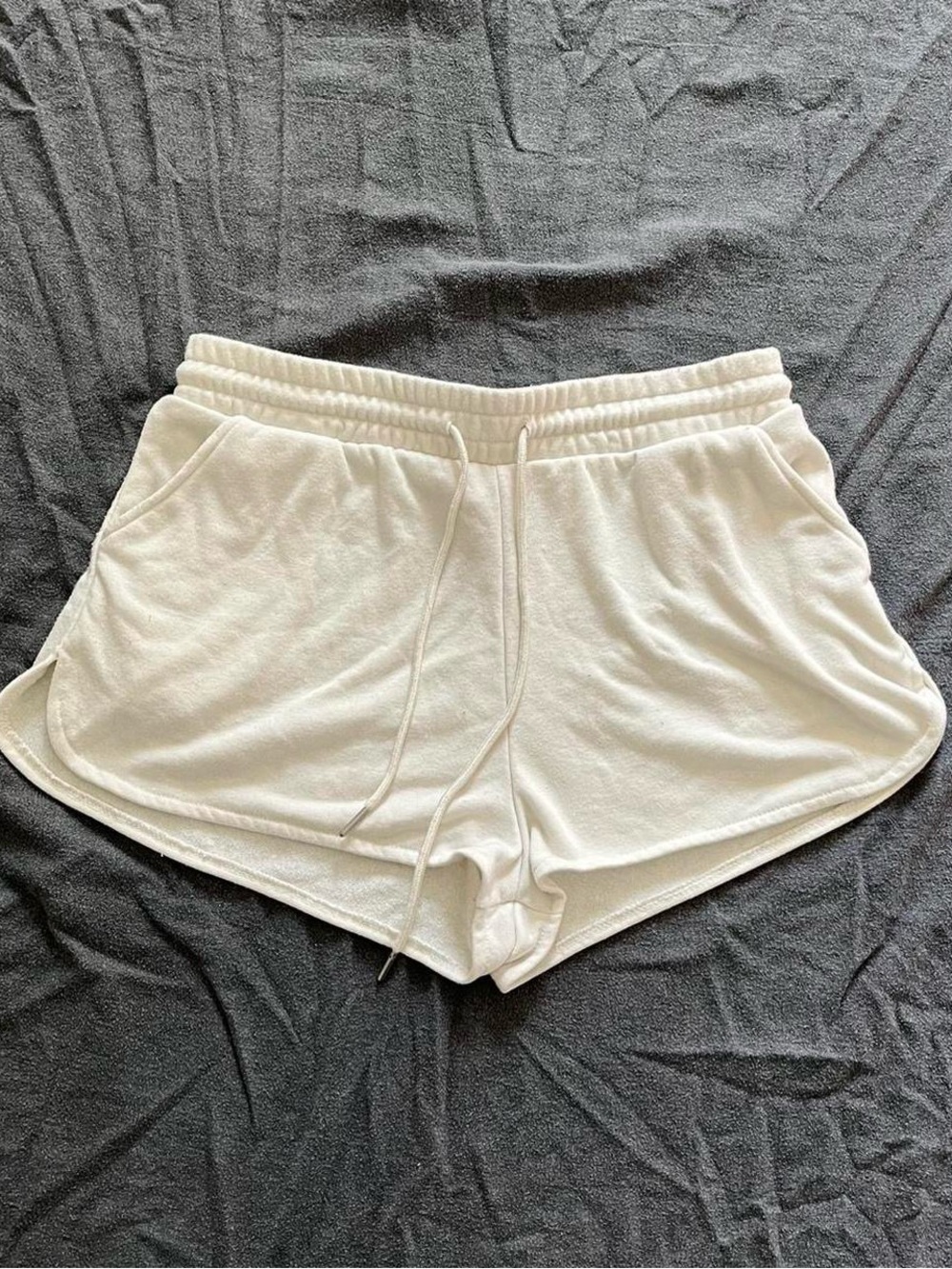 Rewash brand women’s white drawstring lounge shorts